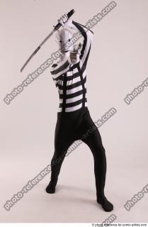 01 2019 01 JIRKA STANDING POSE WITH KATANA AND GUN